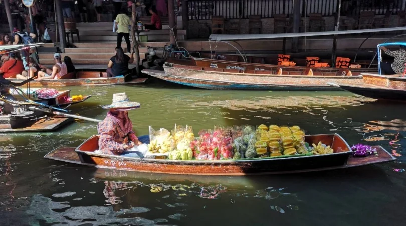 水上マーケット